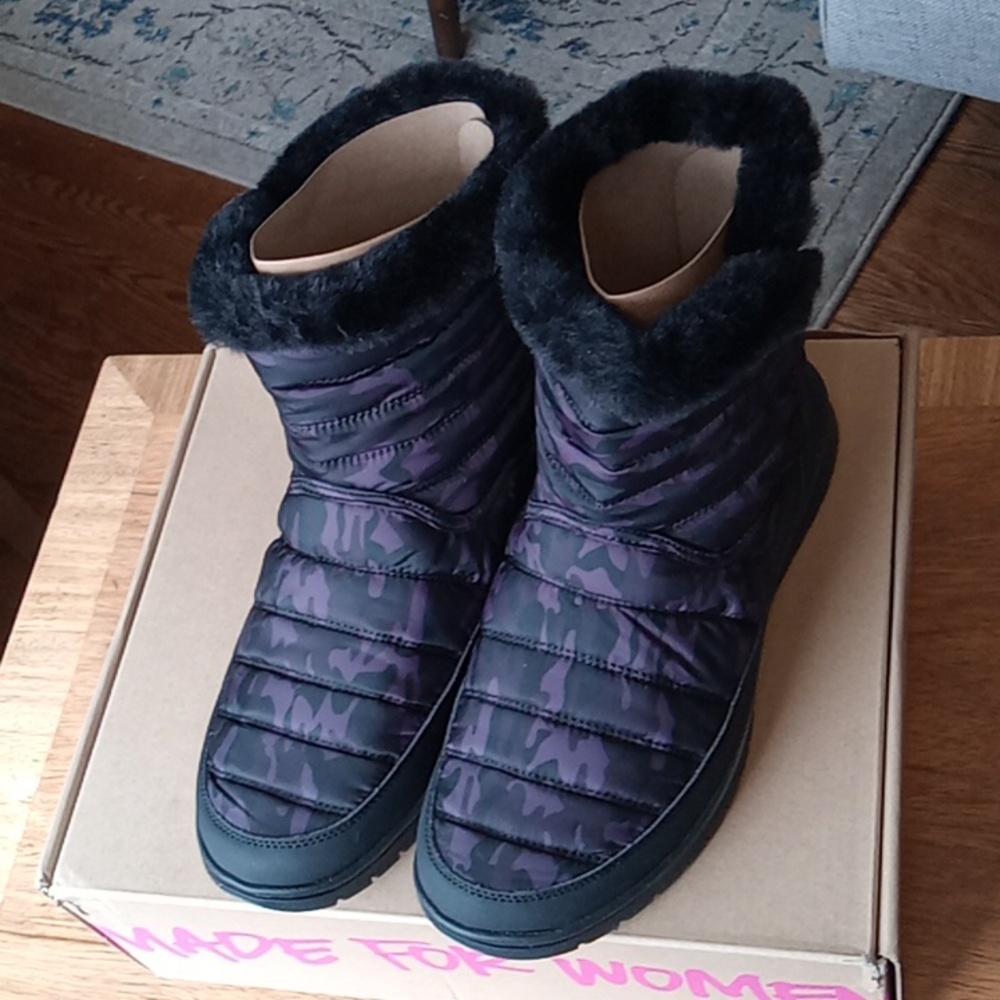 Ryka women's boots-NEW